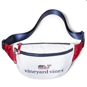 Vineyard Vines Fanny Pack NWT Belt Bag Flag Whale